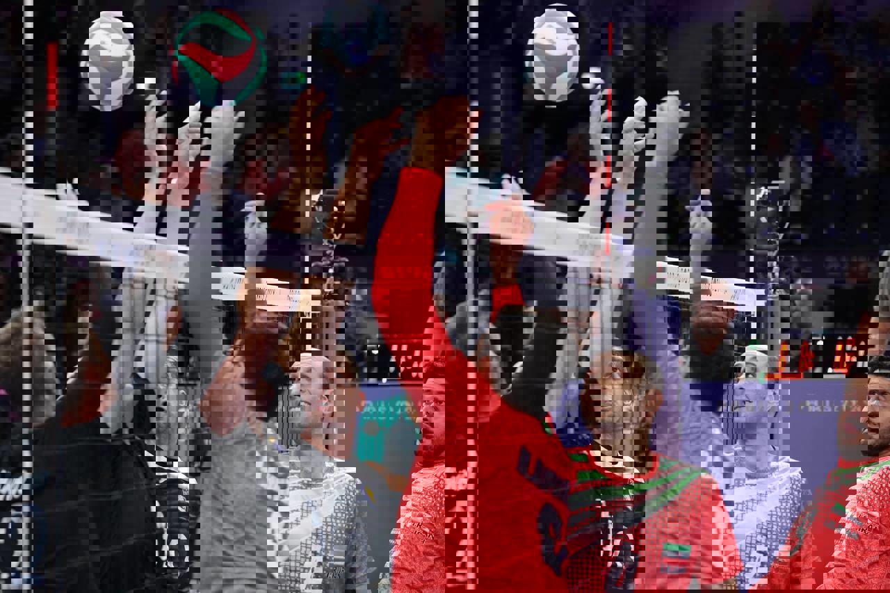 2077713