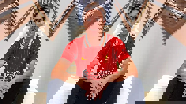 2077649