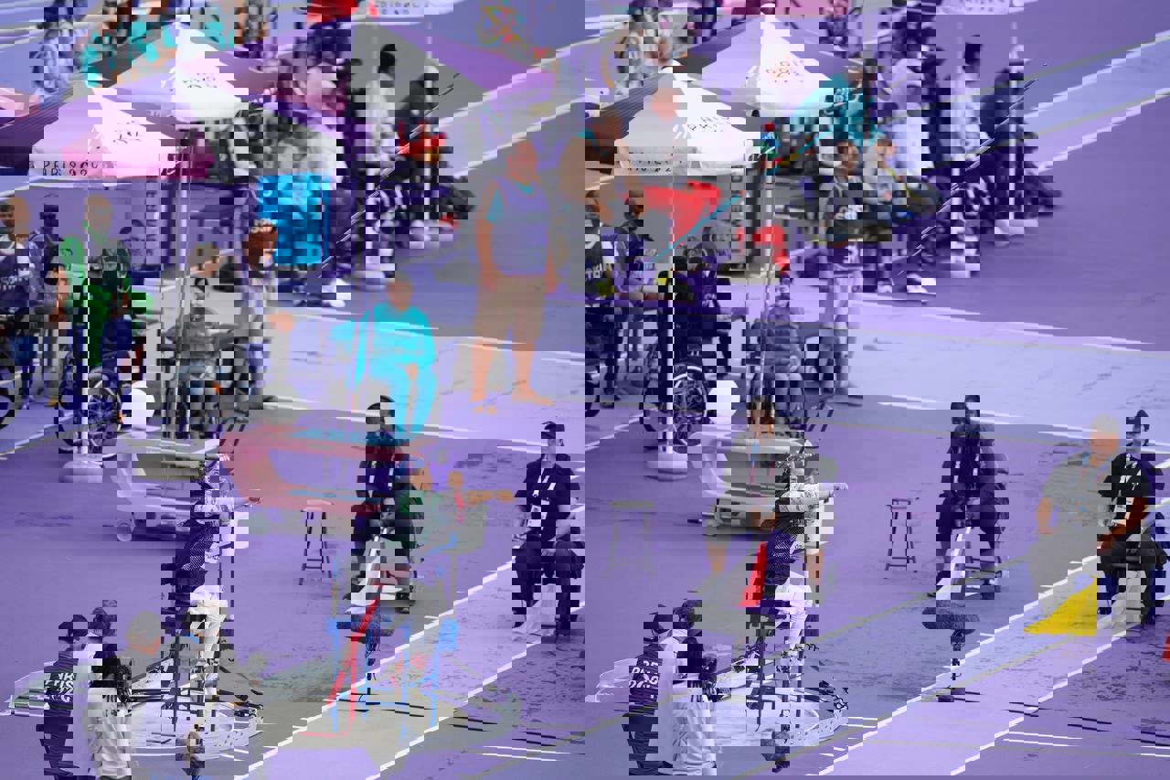 2077937