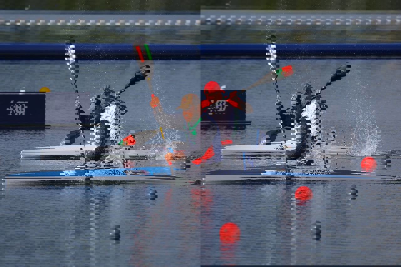 2077950