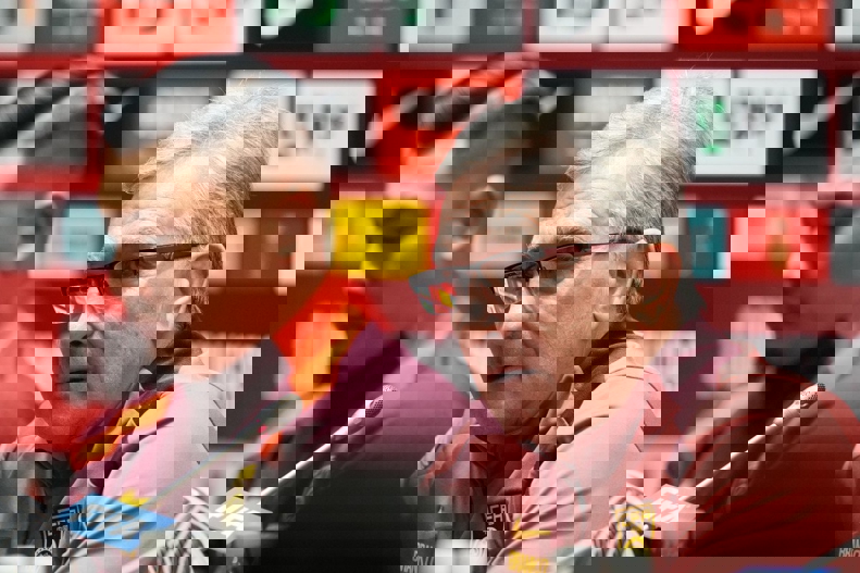 2078927