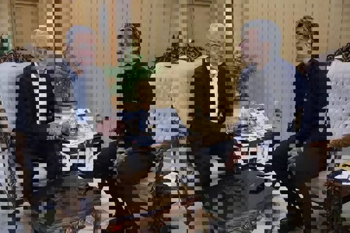 دیدار سرمربی تیم ملی فوتسال با وزیر کشور