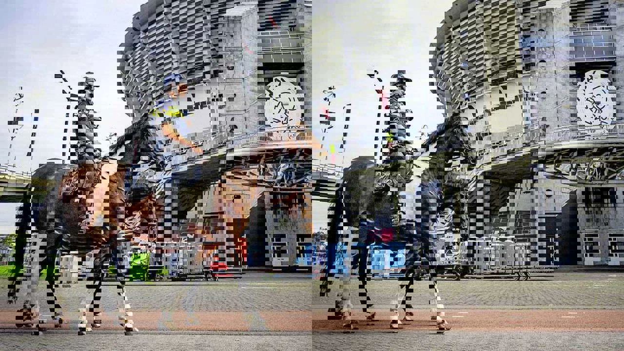 2079110