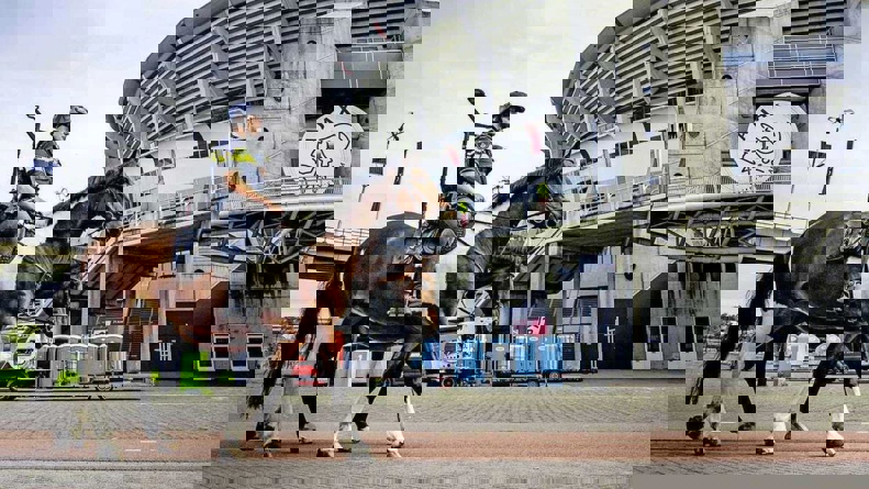2079110