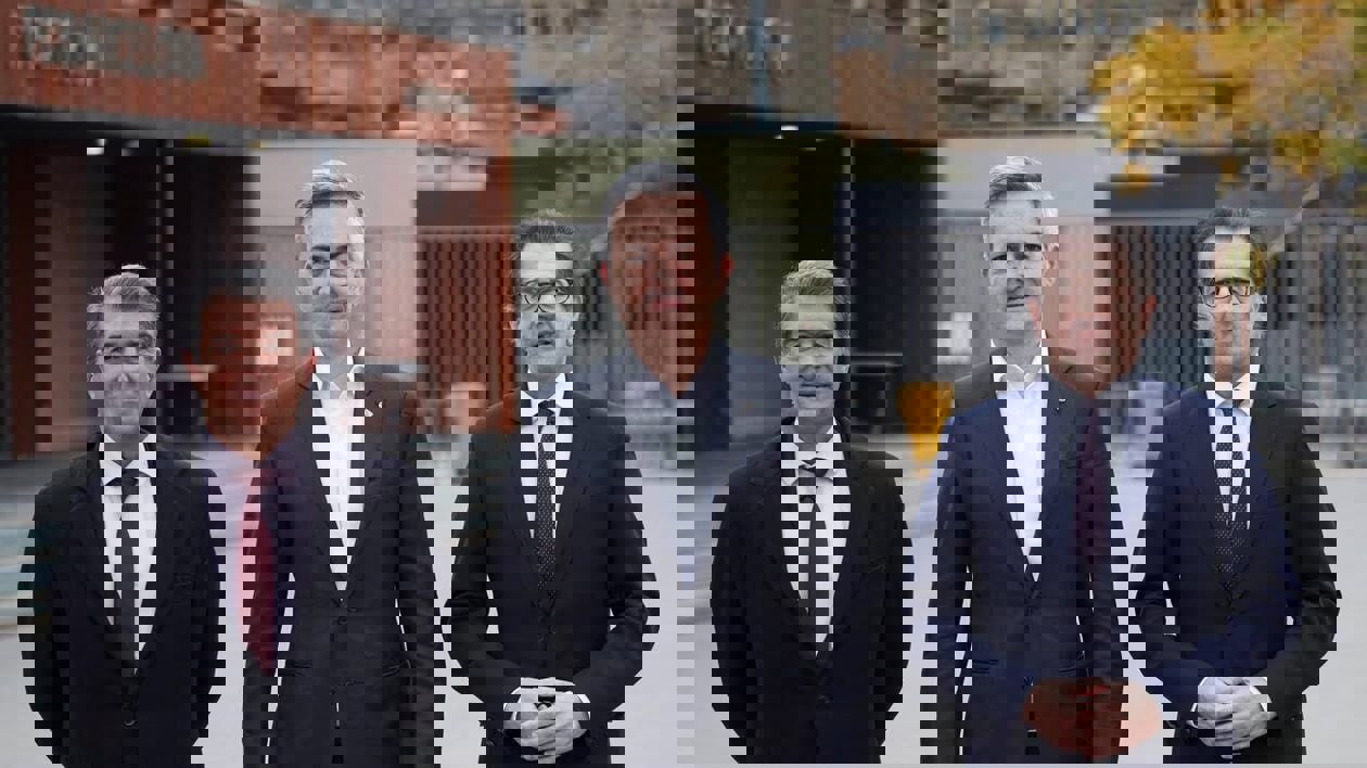 2079206