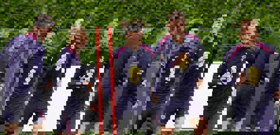 2079208