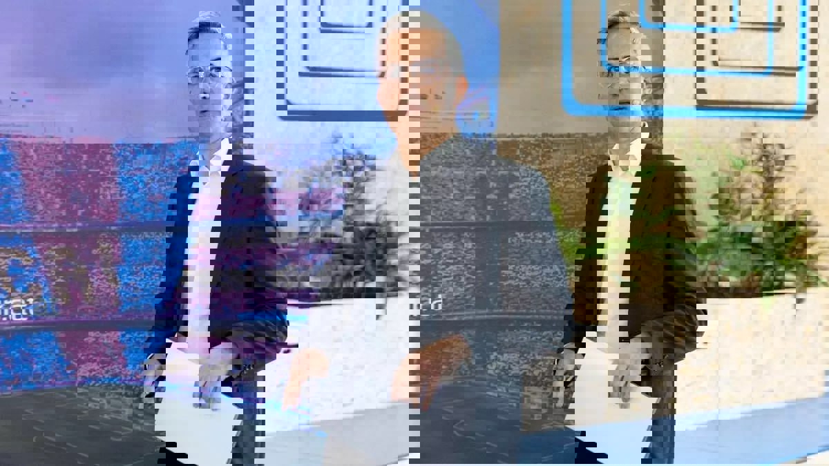 2079205
