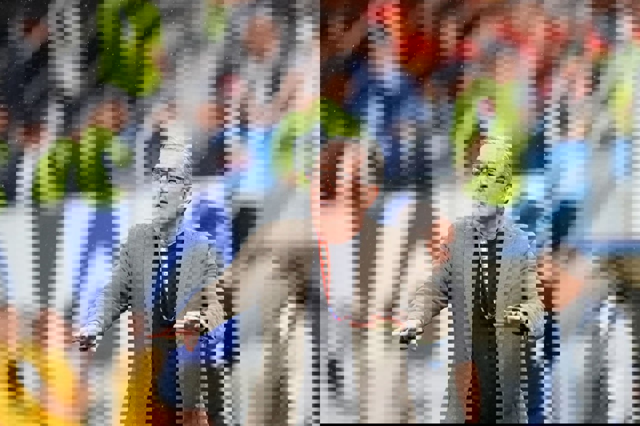 2079400