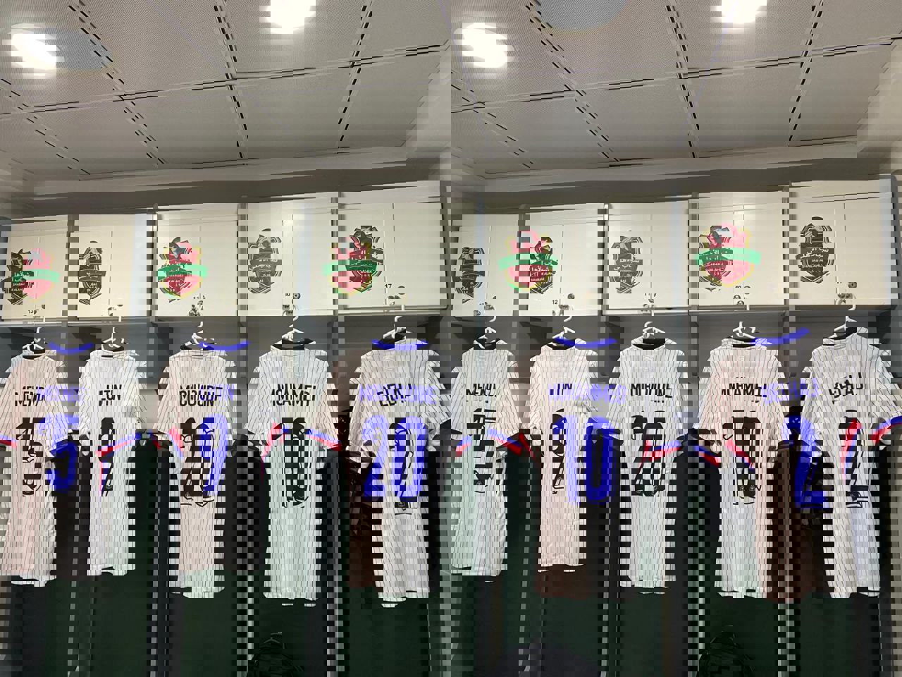 2079494