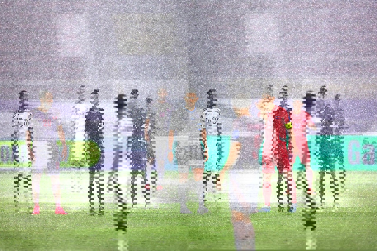2079377