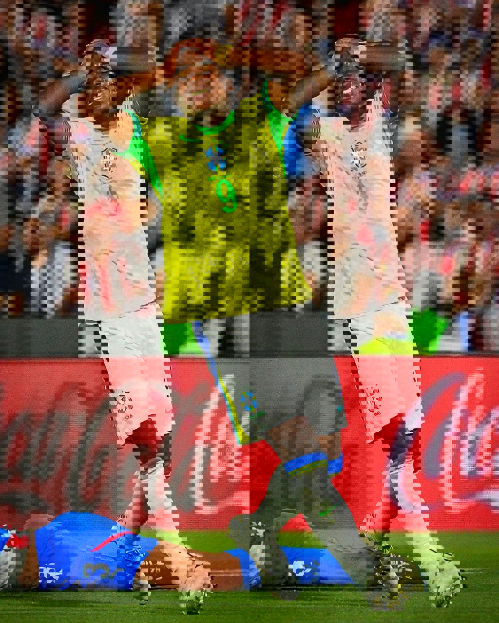 2079626
