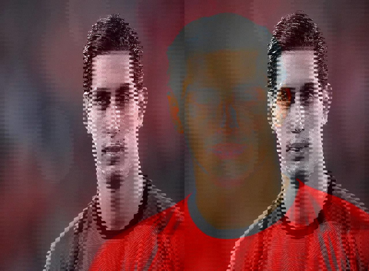 2079738