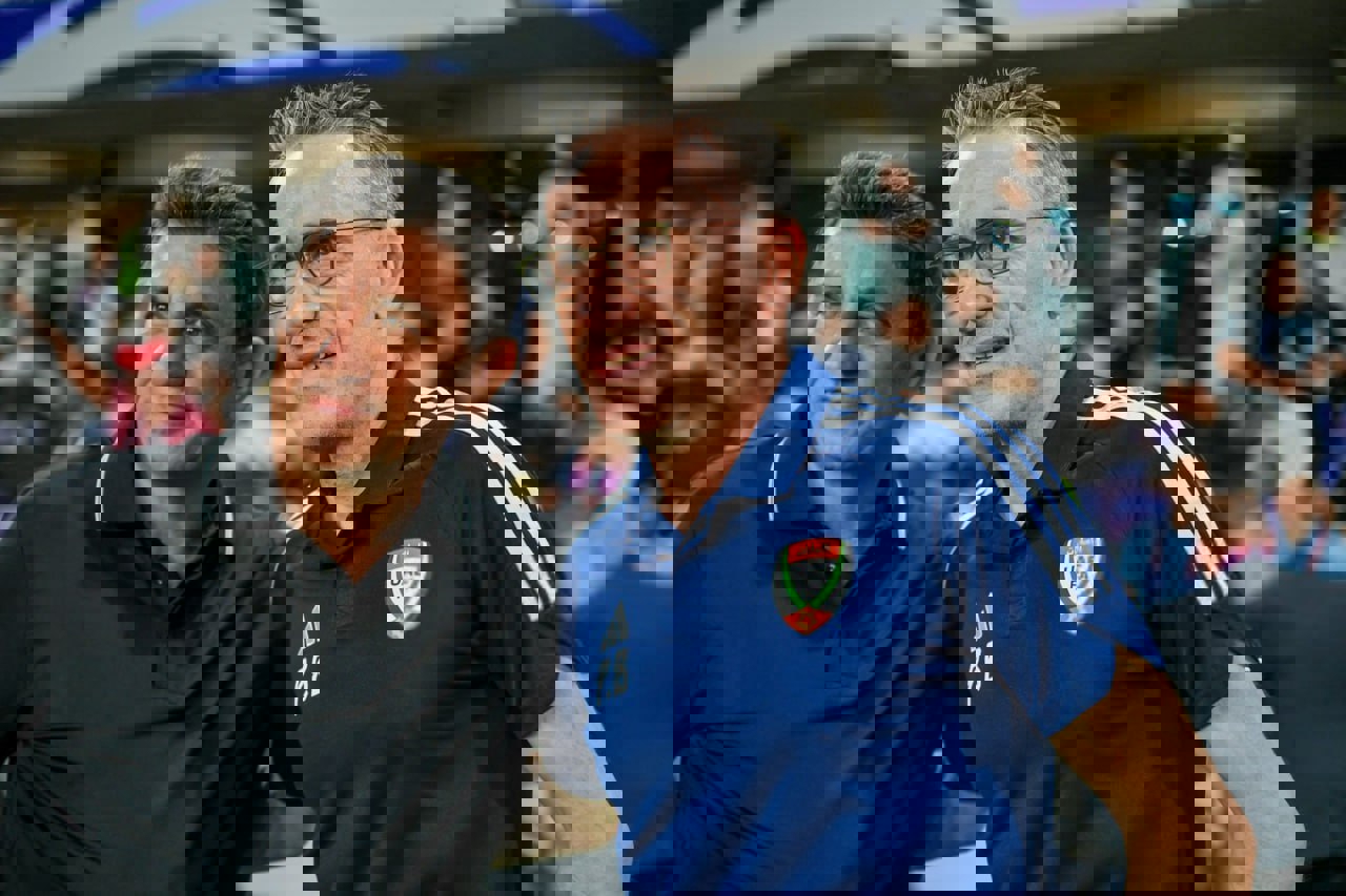 2079699