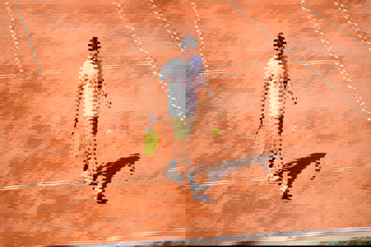 2079833
