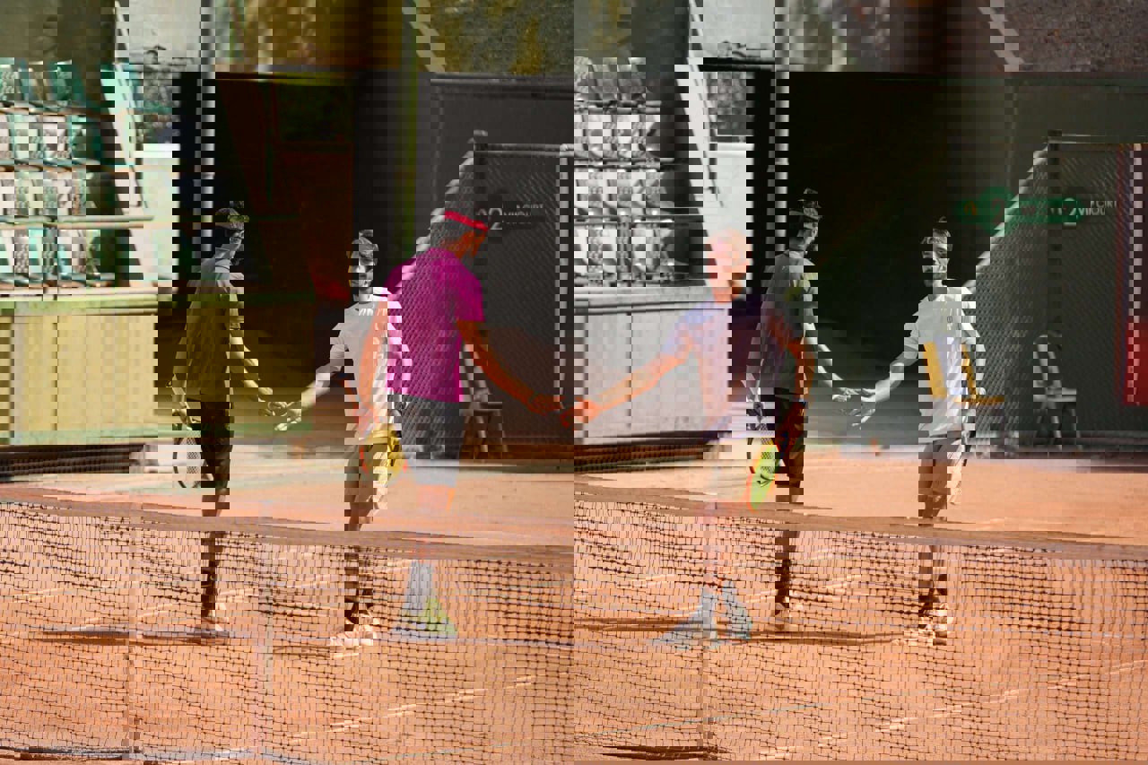 2079834