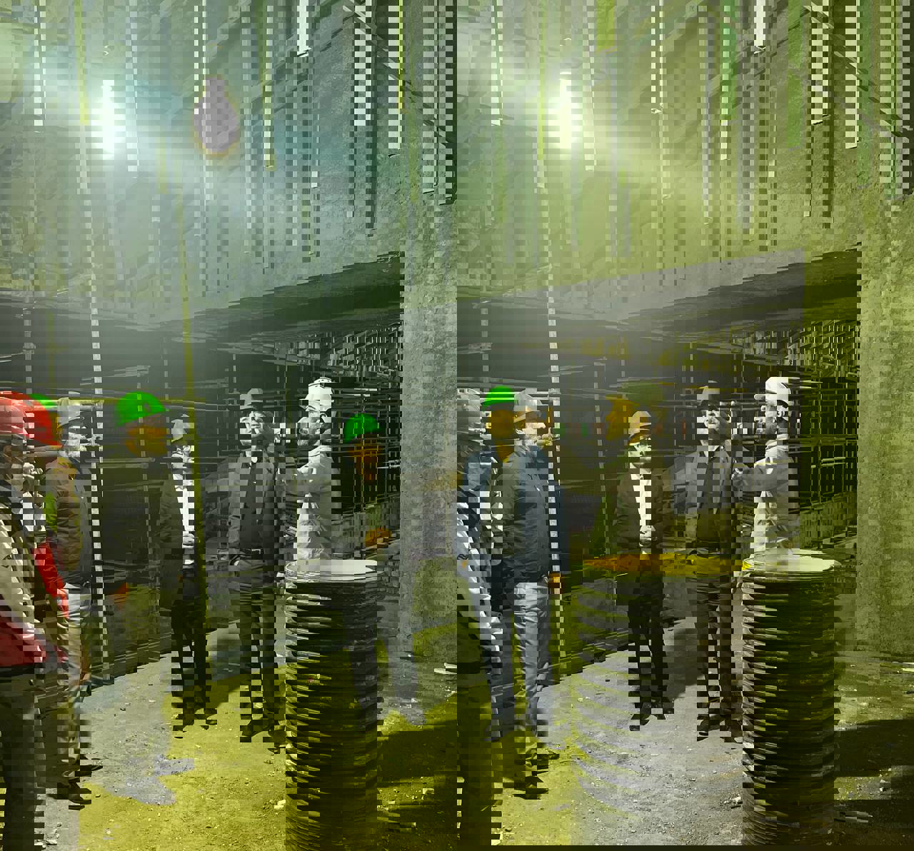 2079977