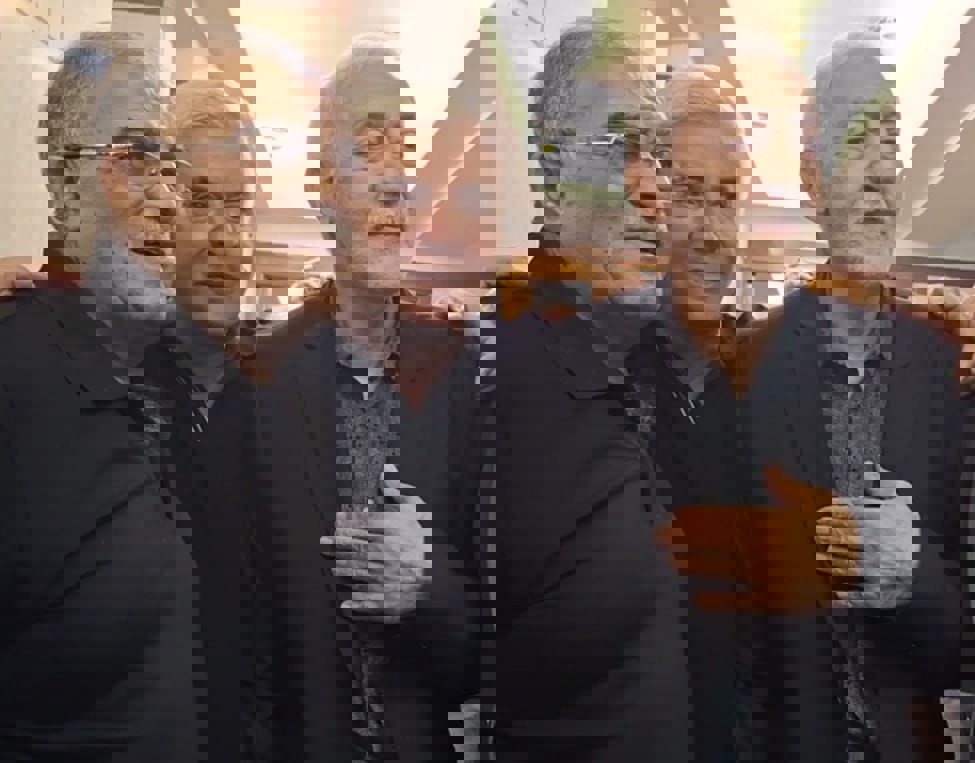 2080083
