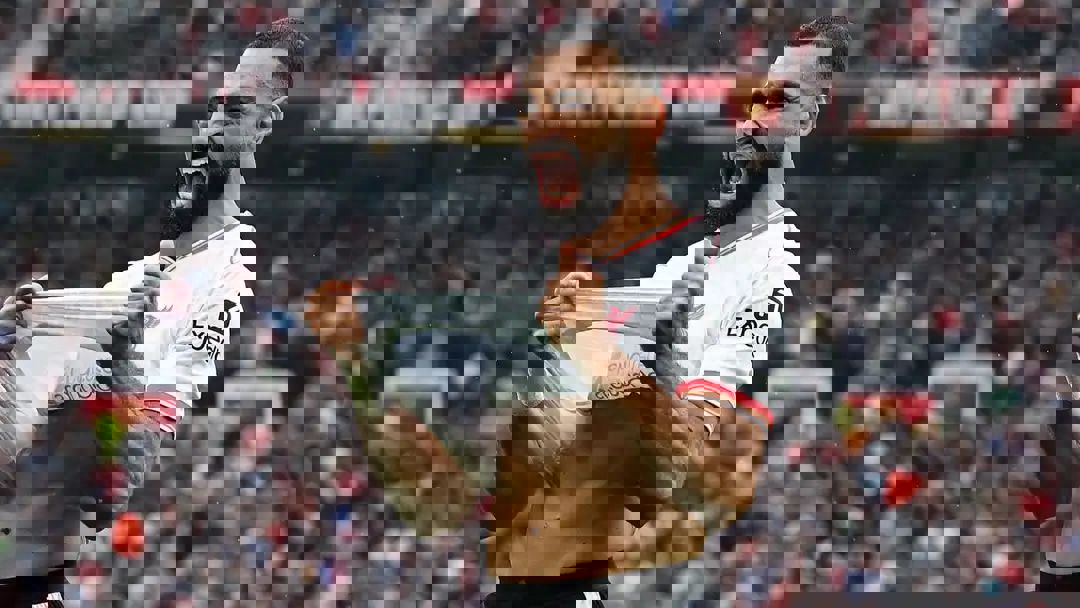 2080382