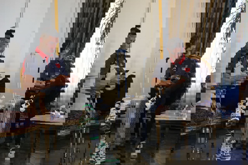 2080392