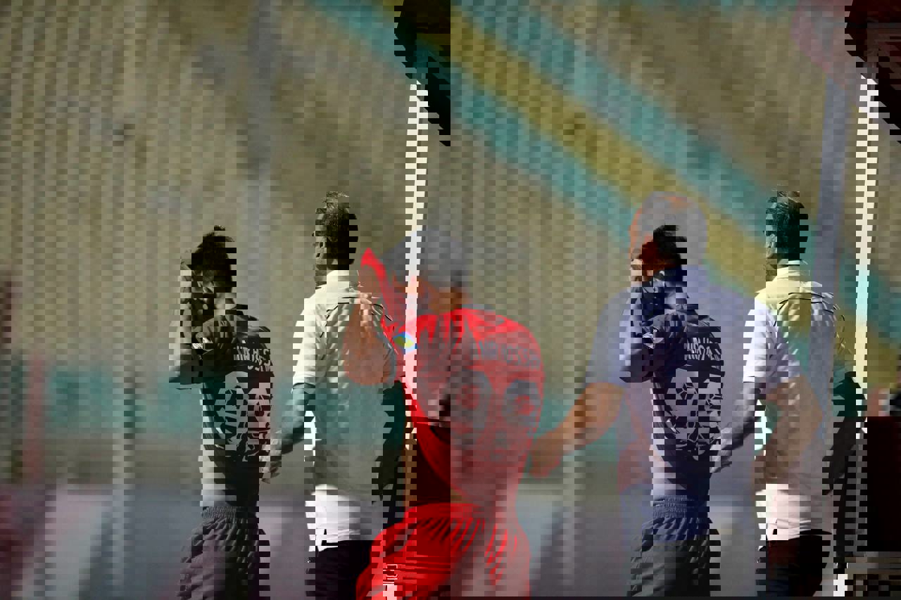 2080599