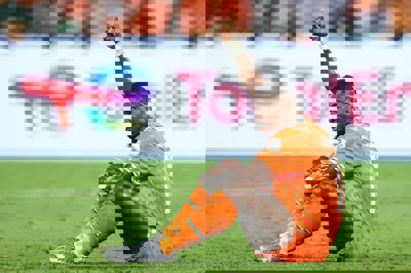 2080834