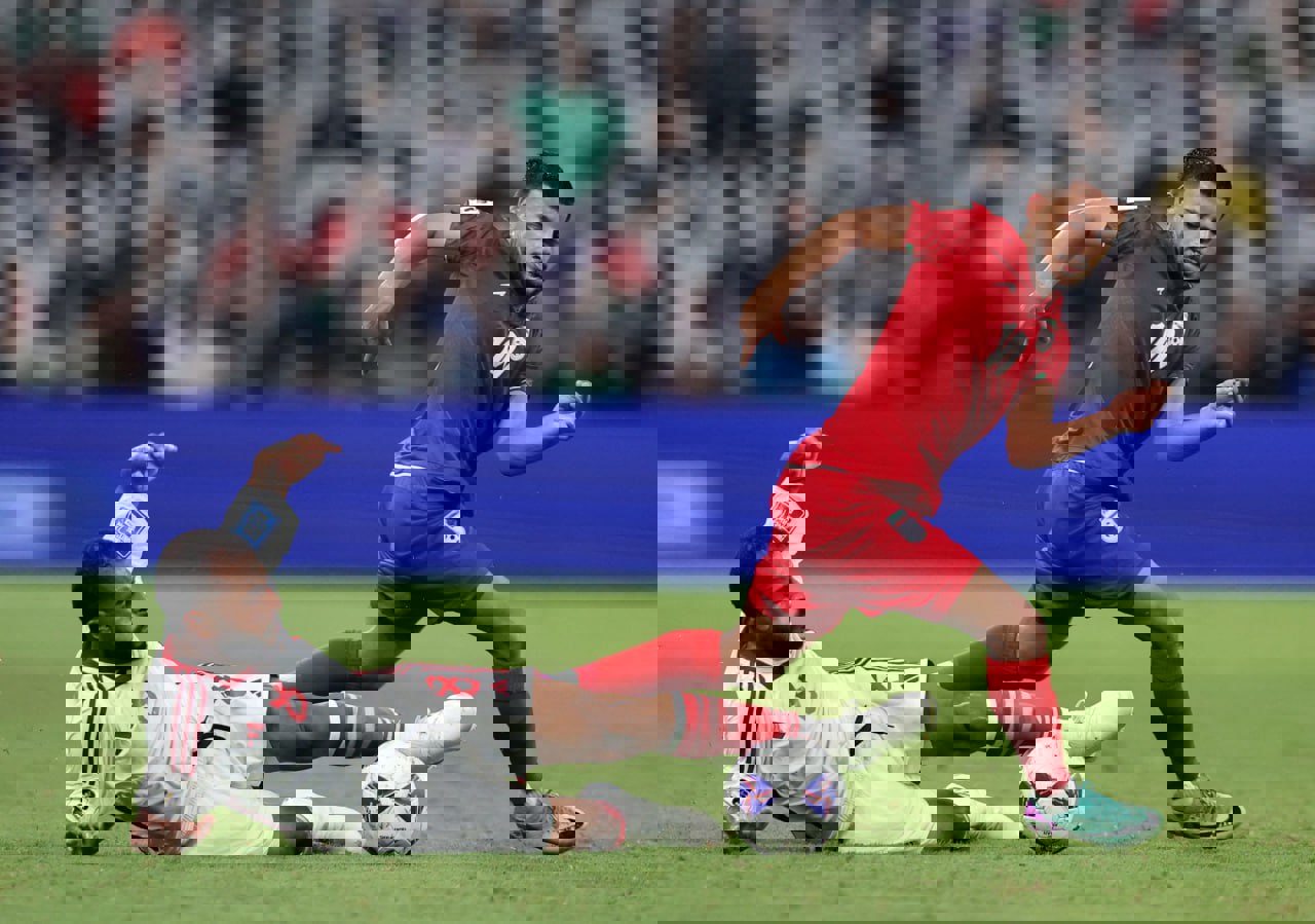 2080748