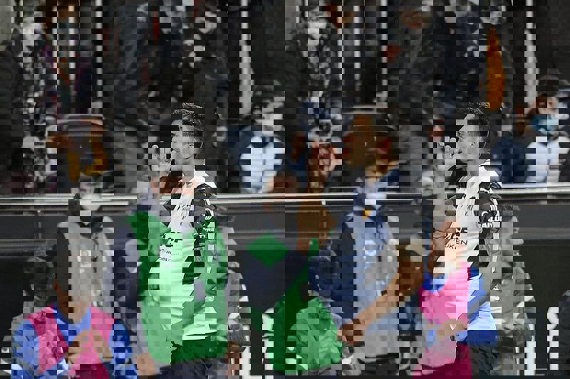 2080841