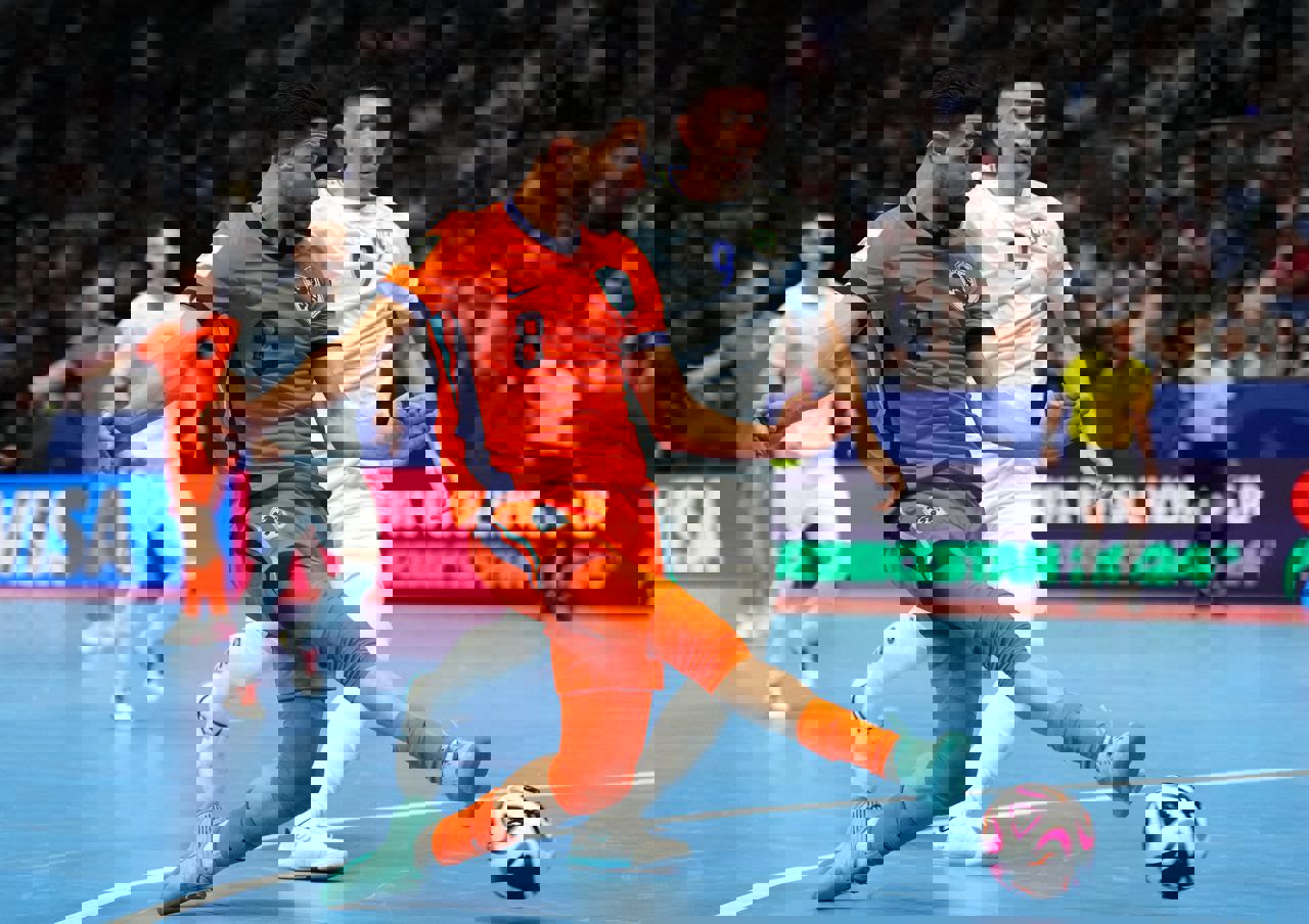 2081023