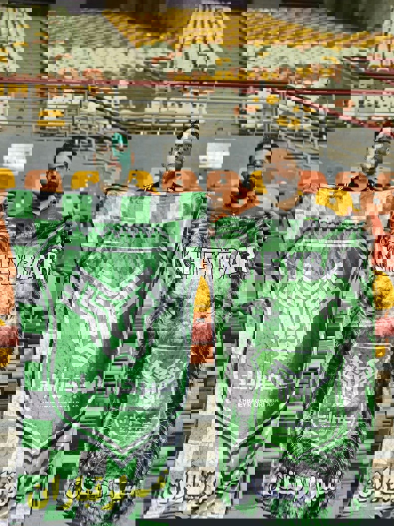 2080941