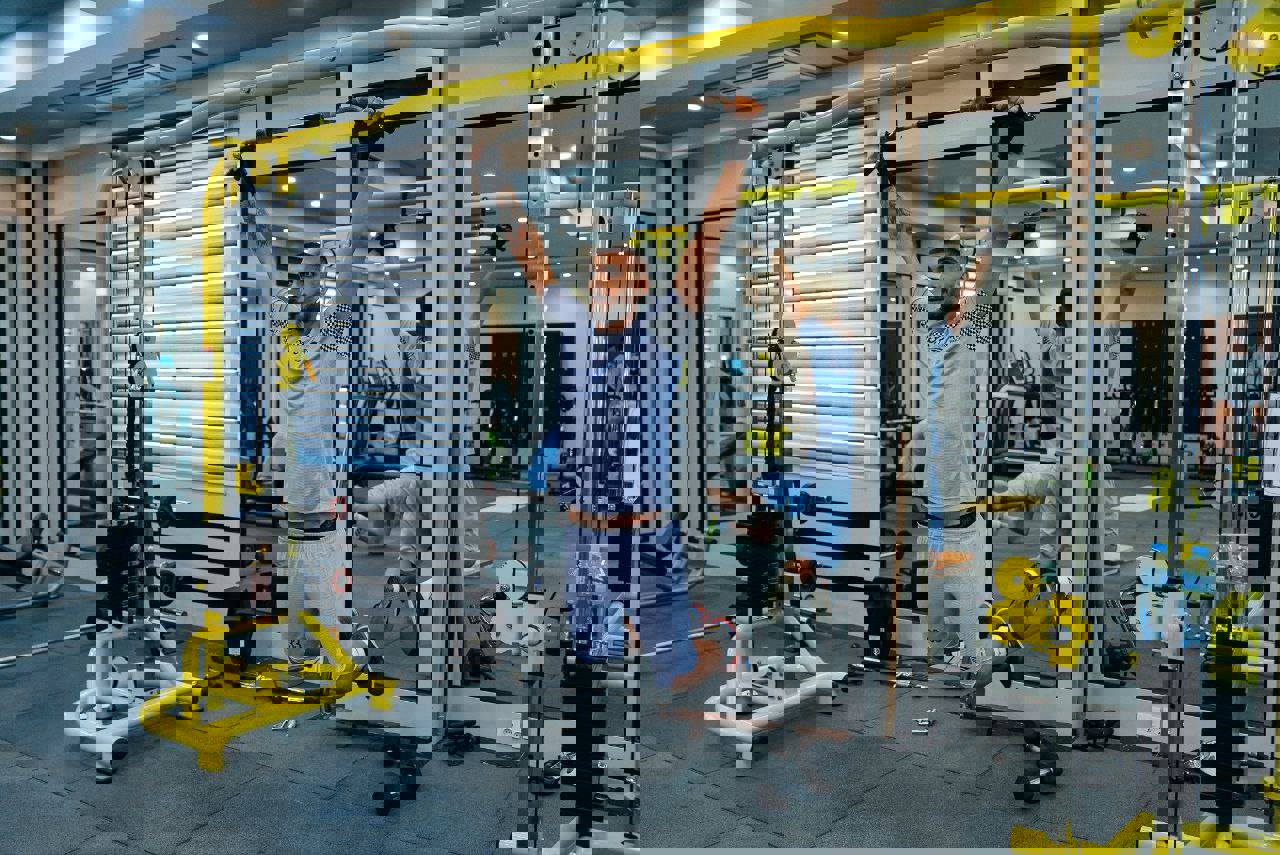 2080953
