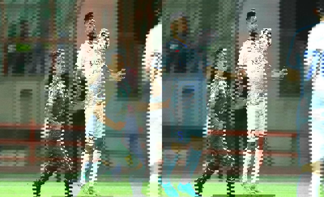 2080957