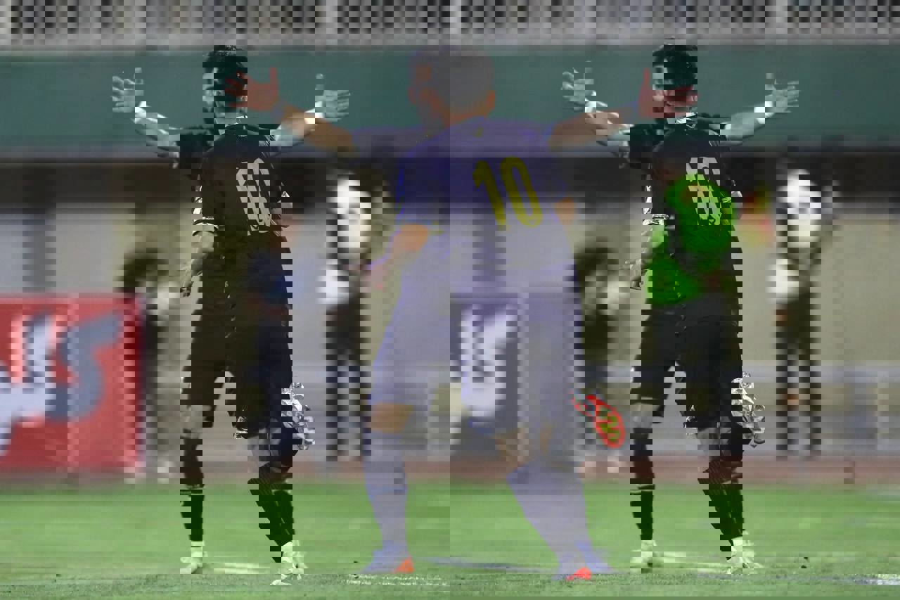 2081037