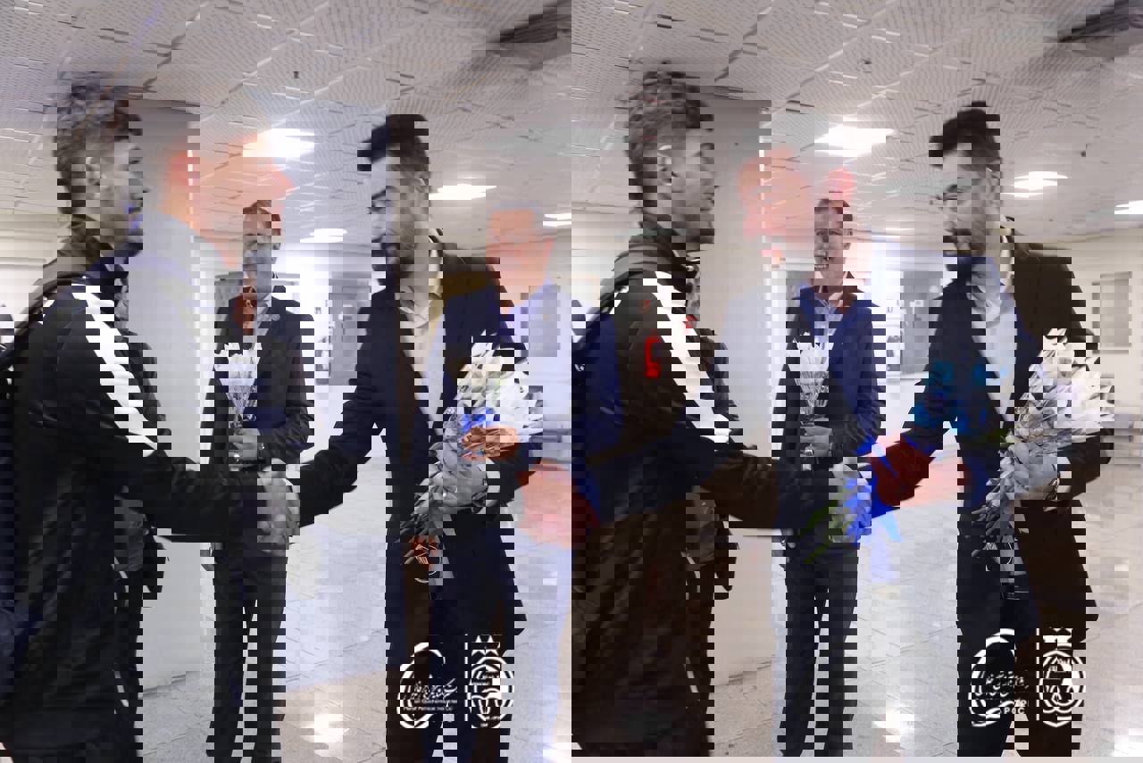 2080923