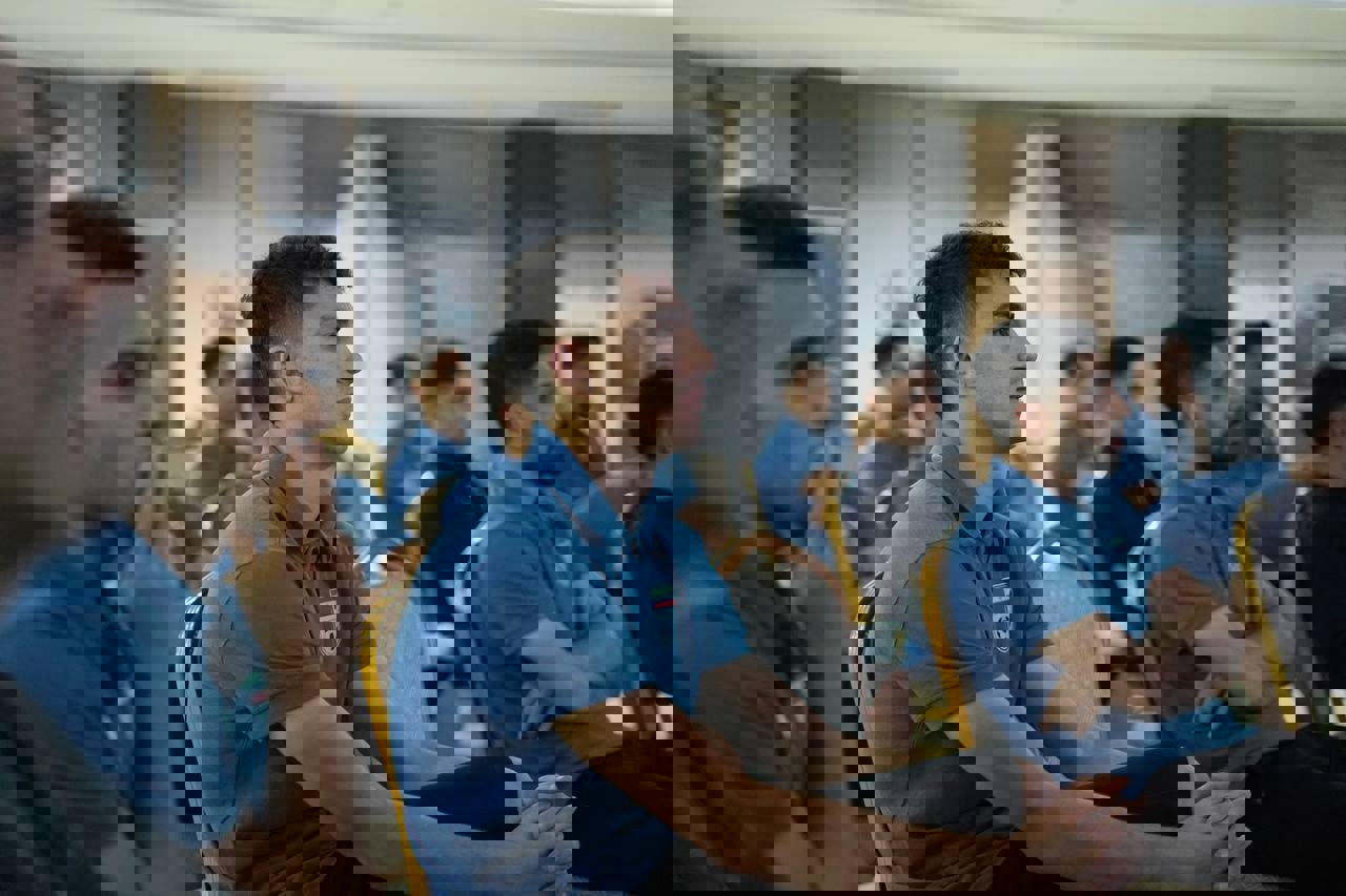 2081053