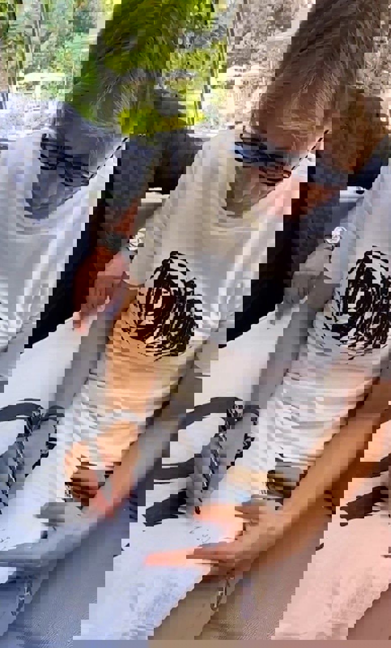 2081285