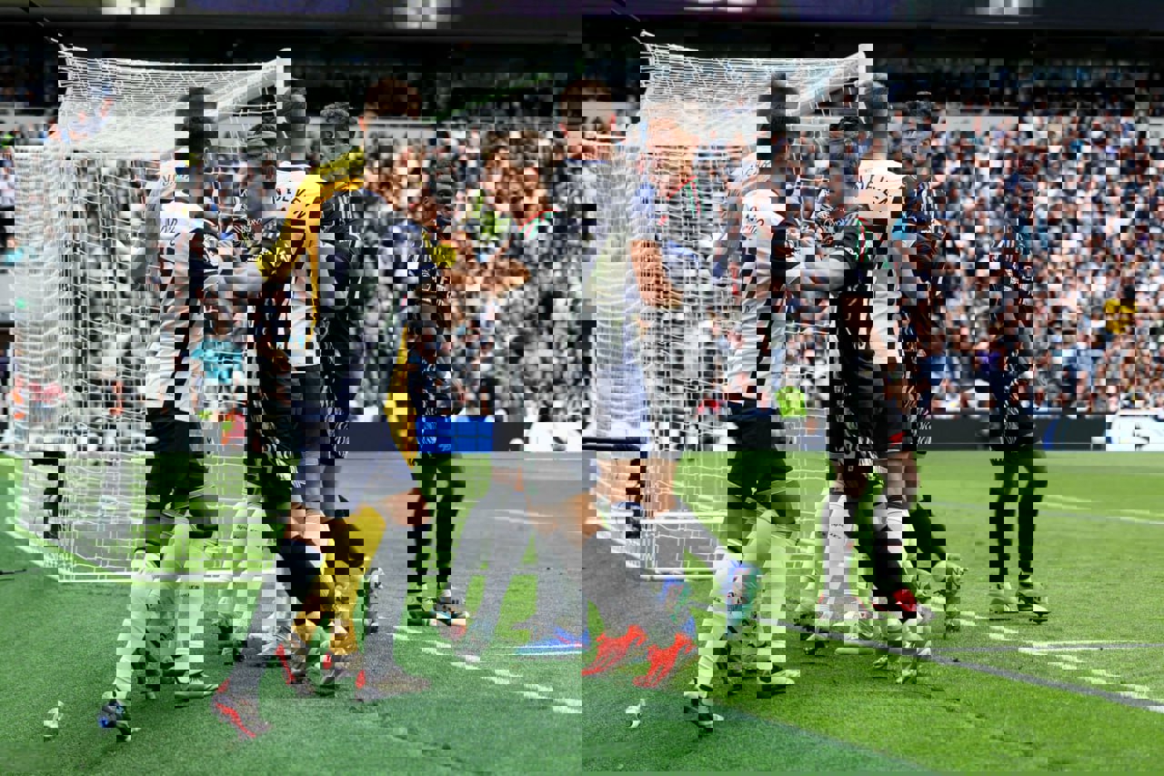 2081439