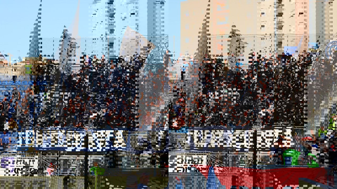 2081582