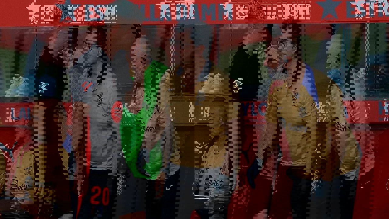 2081562