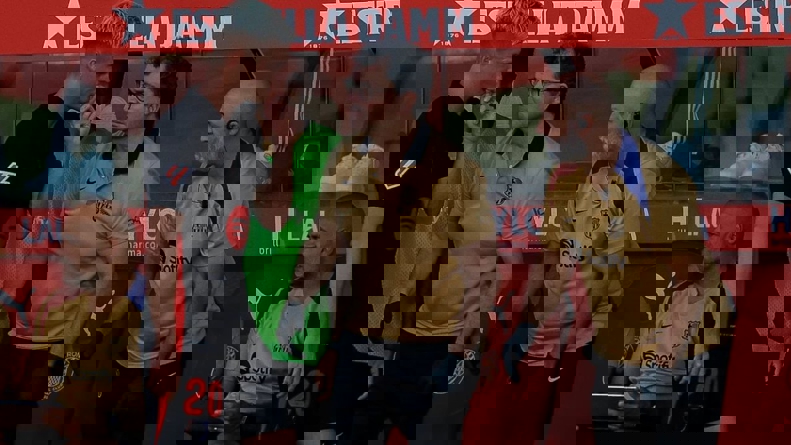 2081562