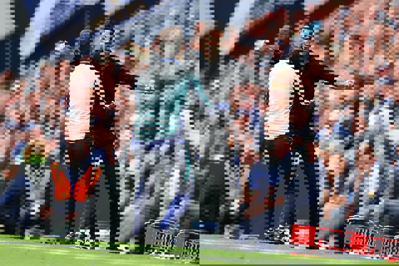 2081498