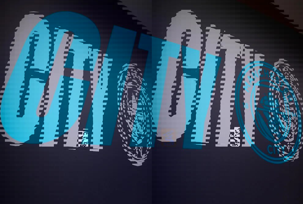 2081838