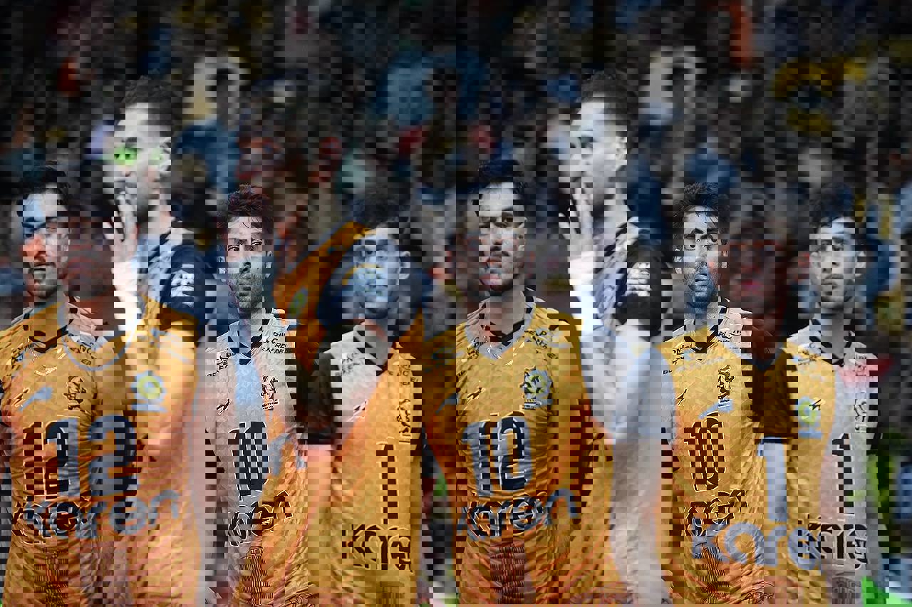 2081889