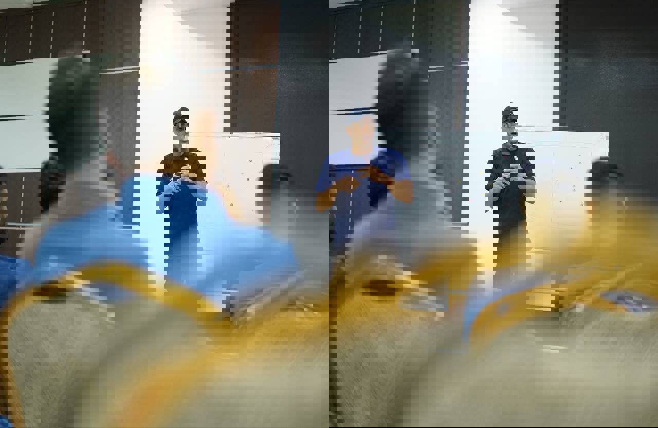 2081875