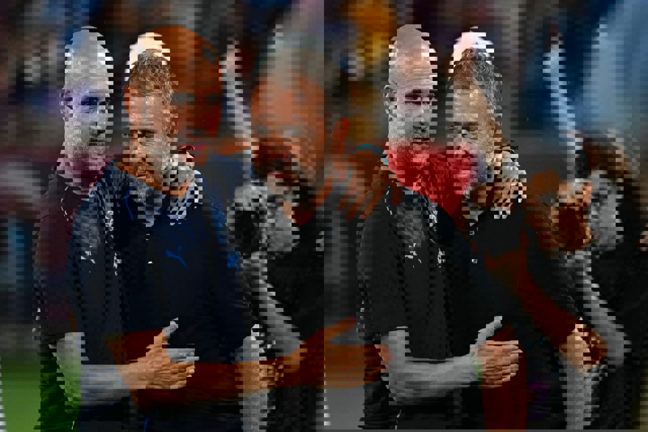 2081885