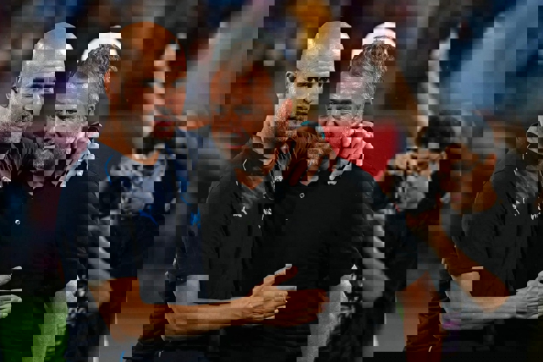 2081885