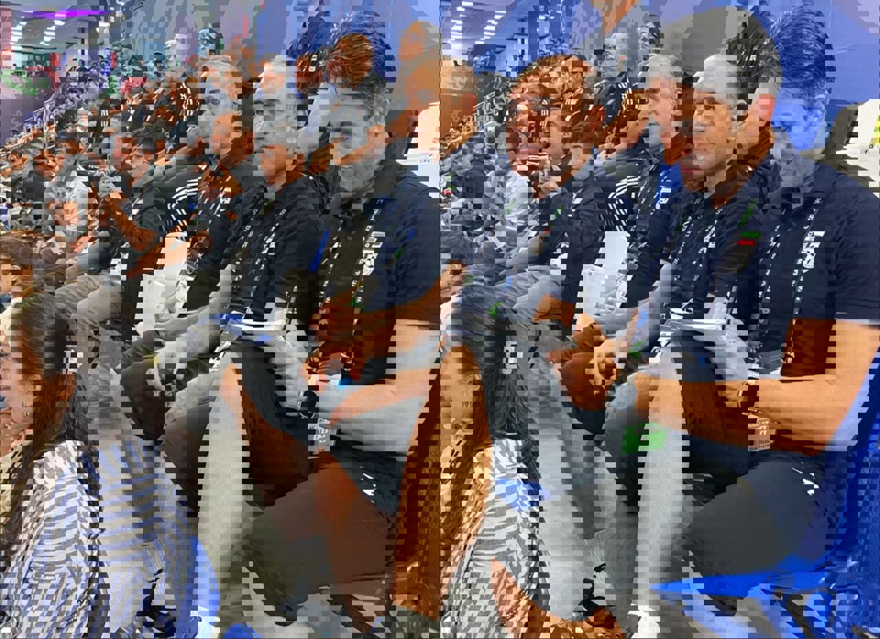 2082086
