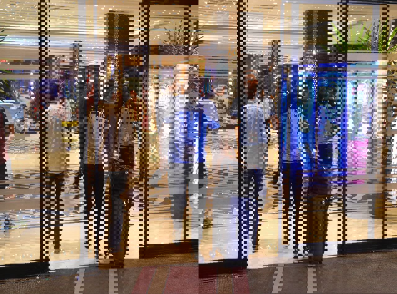 2082037