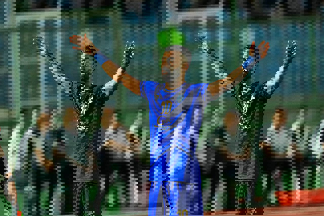 2082272