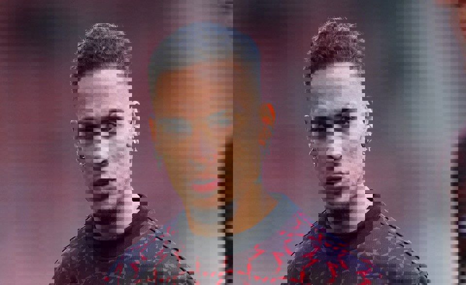 2082297