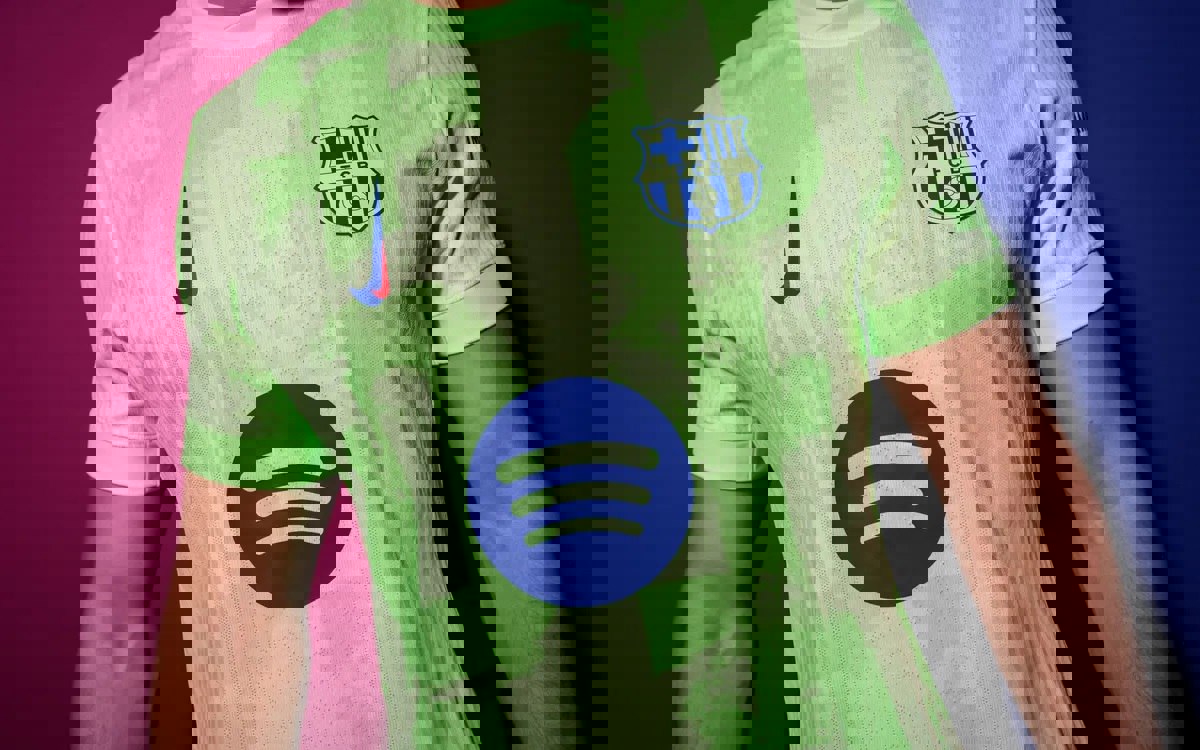 2082360